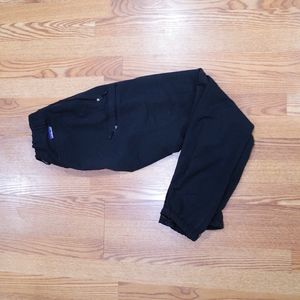 Women’s Patagonia Black Snowboard Pants Size 6